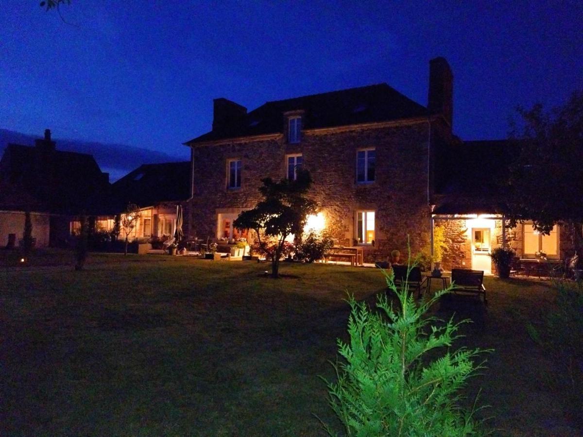 La Menardiere Serenitatis Chambre D'Hotes Petit Dejeuner Compris Corseul Kültér fotó