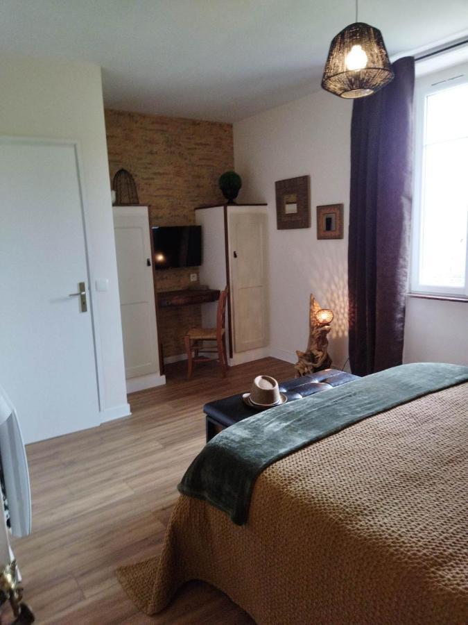 La Menardiere Serenitatis Chambre D'Hotes Petit Dejeuner Compris Corseul Kültér fotó